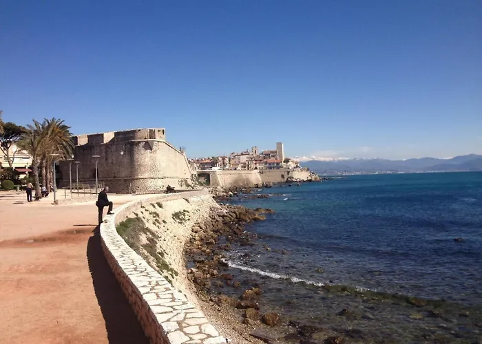 Lejlighed Koselig I Antibes